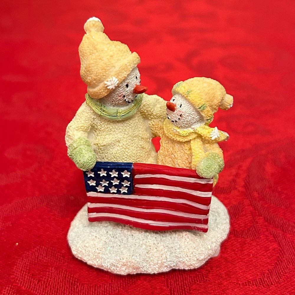 Russ Ice Sculptures "There's No Place Like Home" Figurine